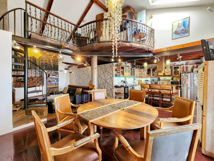 2 Bedroom Property for Sale in Sea Point Western Cape